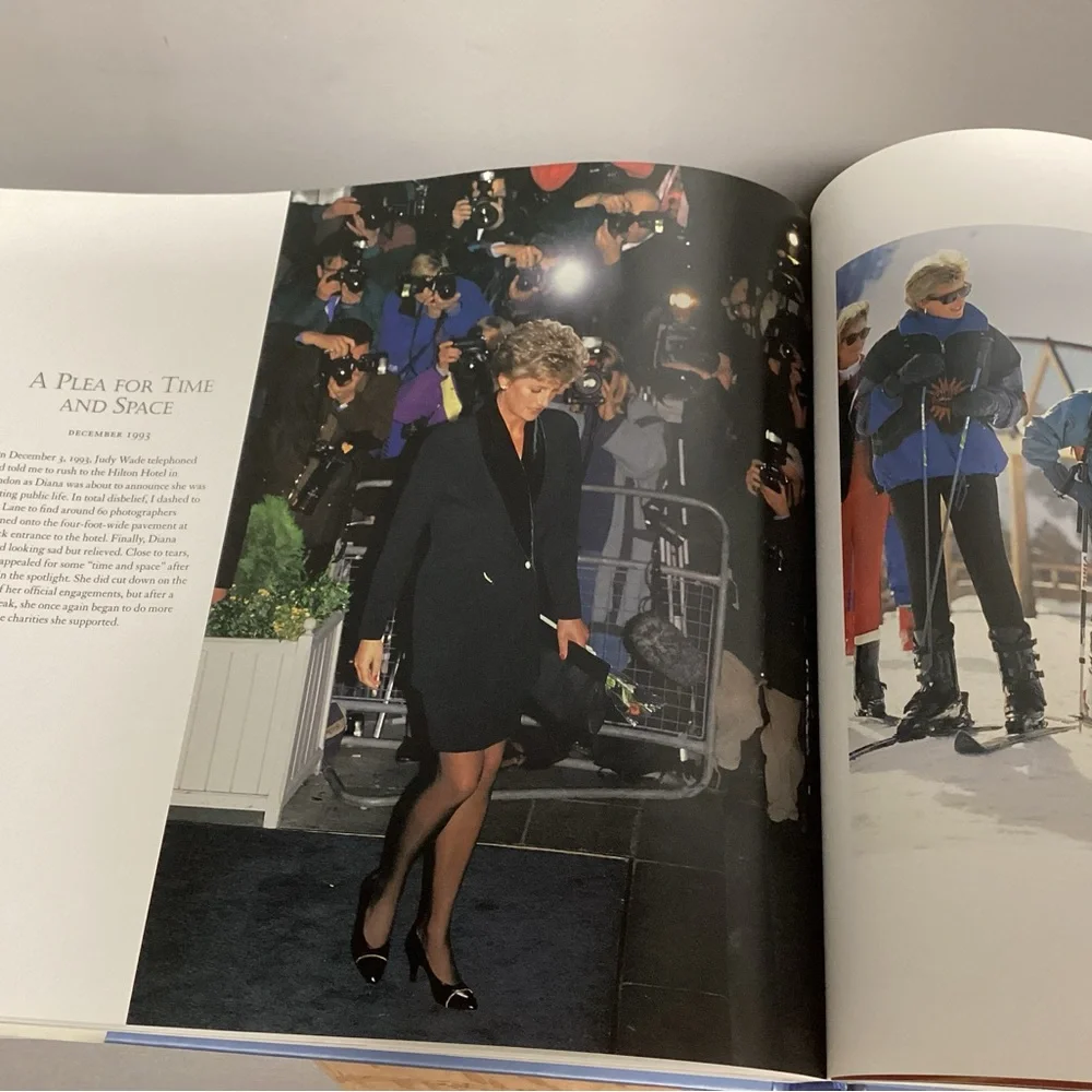 🟣 Diana - Portrait Of A Princess by Jayne Fincher, Royal Photographer - Awesome - Picture 12 of 16